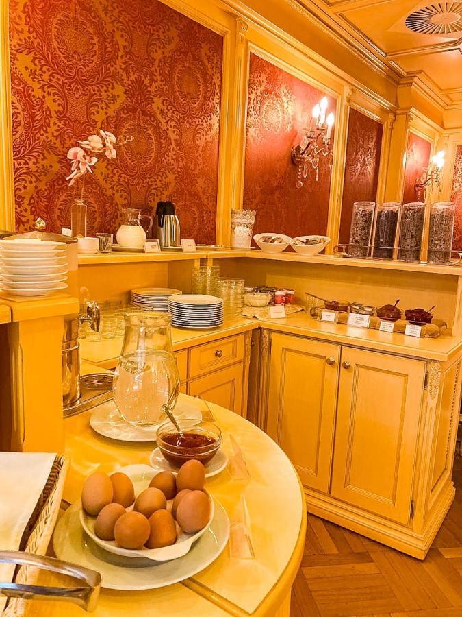 Luxury Family Hotel Royal Palace Prague Exterior photo A Turkish coffee counter