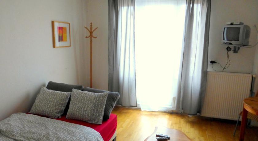 Luxury Family Hotel Royal Palace Prague Room photo A room at the hostel