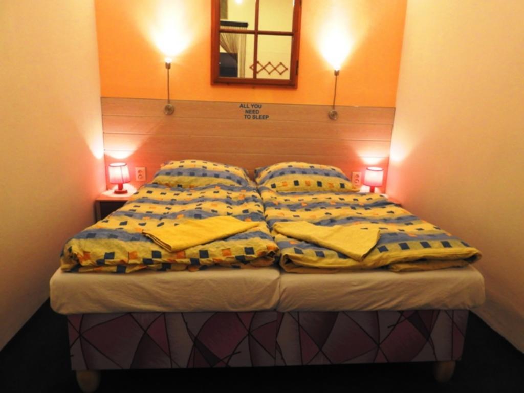 Luxury Family Hotel Royal Palace Prague Exterior photo A room at the hotel