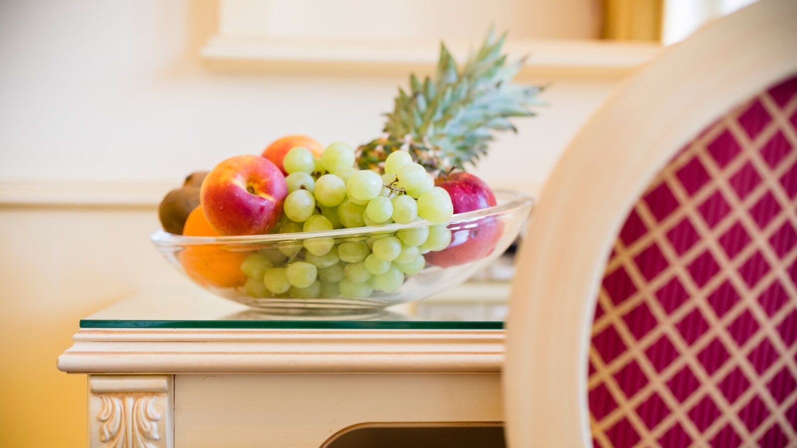 Luxury Family Hotel Royal Palace Prague Room photo Fruit bowl