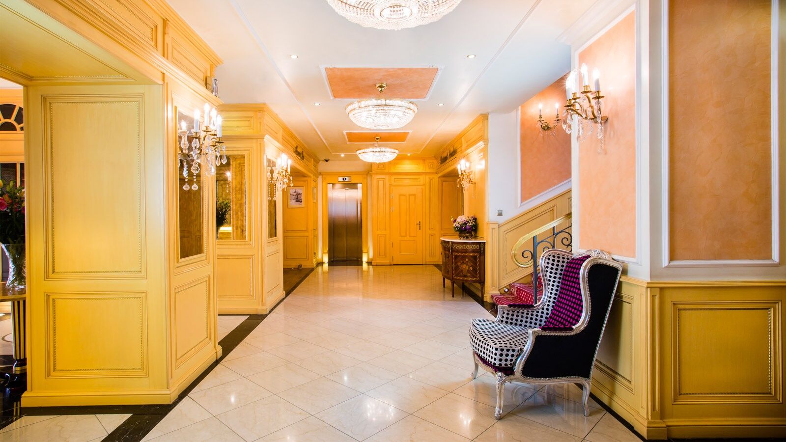 Luxury Family Hotel Royal Palace Prague Interior photo Interior of the hotel